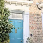 No 16 With Free Parking