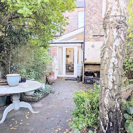 Дом отдыха No 16 With Free Parking *