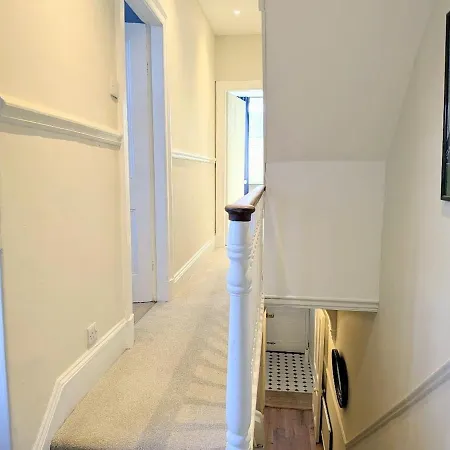 No 16 With Free Parking Prázdninový dům