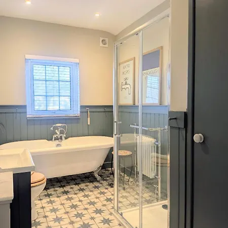 Prázdninový dům No 16 With Free Parking *