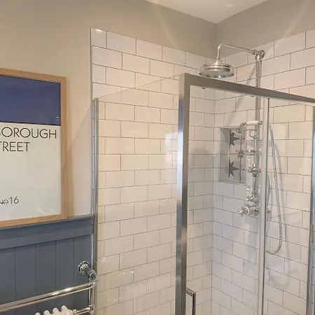 Prázdninový dům No 16 With Free Parking York